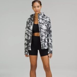 NTW LuLuLemon Break a trail jacket